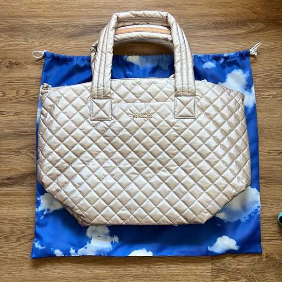 NWT Mz Wallace Rose Gold Metallic Medium Metro Tote - Picture 3 of 4
